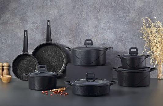 Vivaldi - 12-Piece - Cookware Set – Die-Cast Granite - Ruby