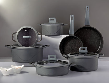 Vivaldi - 12-Piece - Cookware Set – Die-Cast Granite - Ruby